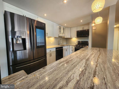 42 Drummers Ln #42 Wayne, PA 19087