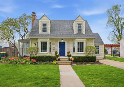 1311 Oneida St Joliet, IL 60435