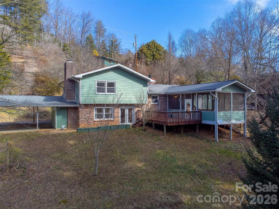 1037 N Country Club Dr Cullowhee, NC 28723