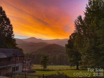 262 Sams Trl Waynesville, NC 28786