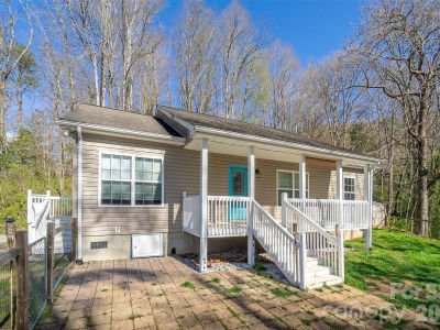 138 Elm St Sylva, NC 28779