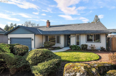 18320 Chris Ct Gladstone, OR 97027