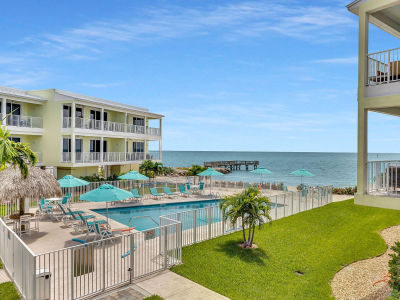 501 E Ocean Dr APT 9 Key Colony Beach, FL 33051
