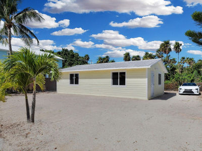 417 95th St Marathon, FL 33050