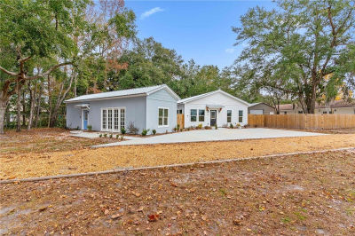 1013 Elbert St Darien, GA 31305