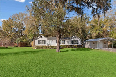 24 Shady Bluff Ln Waynesville, GA 31566