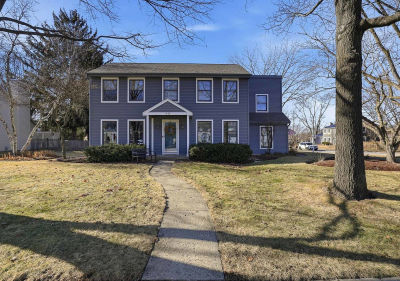 545 Blackhawk Dr Batavia, IL 60510