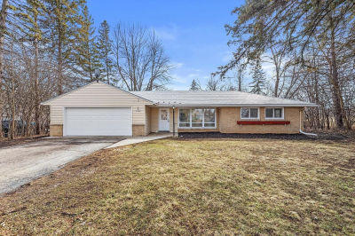 N80W15821 Rainbow Dr Menomonee Falls, WI 53051