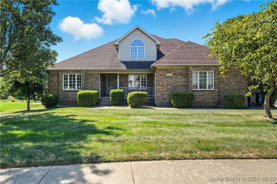 2404 Plum Woods Dr Sellersburg, IN 47172