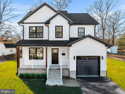 438 4th Ave Deptford, NJ 08096