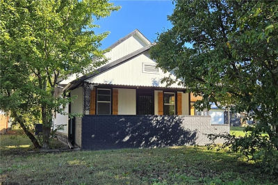 806 W 2nd St Pittsburg, KS 66762