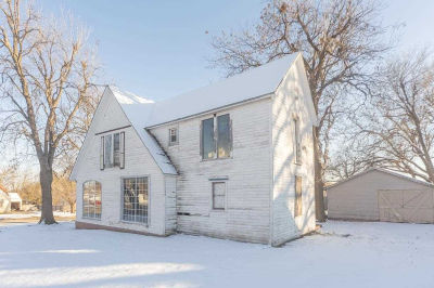 727 N 7th St Perry, OK 73077