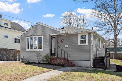 28 Hibiscus Ave Waltham, MA 02451