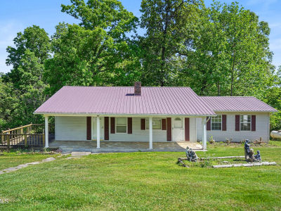 215 S Hickory Cir Greeneville, TN 37743