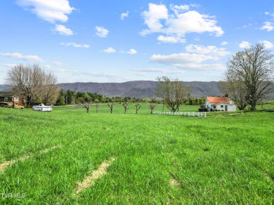 2 Red Hill Rd Greeneville, TN 37743