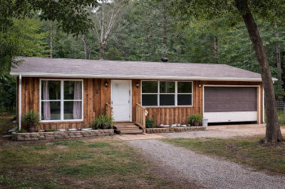 158 County Road 2702 Cleveland, TX 77327