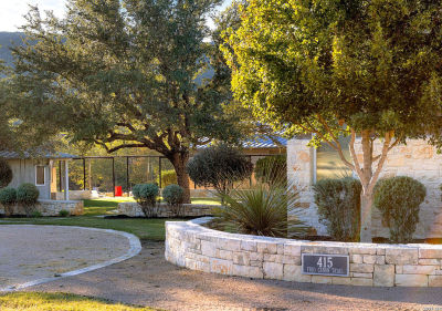 415 Frio Canon Trl Leakey, TX 78873