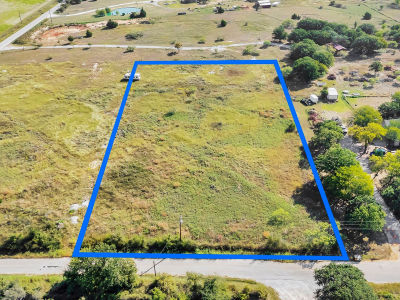 105 County Road 1659 Chico, TX 76431