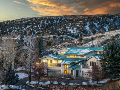 21 Hackamore Rd APT W Edwards, CO 81632