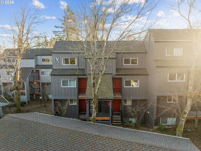 4 Touchstone Ct #140 Lake Oswego, OR 97035