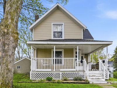 1323 4th Ave Lake Odessa, MI 48849