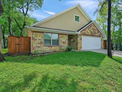 717 S Elm St Sherman, TX 75090