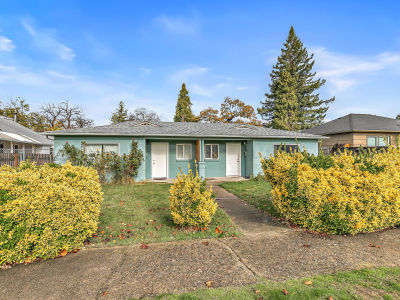 1048 W 13th St Medford, OR 97501