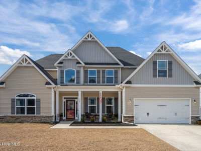 304 Bear Run Maple Hill, NC 28454