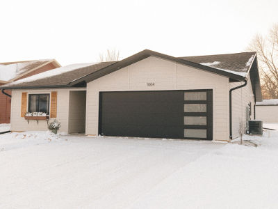 1004 Clayton St Lake Park, IA 51347