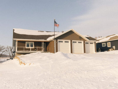 116 W Bay Rd Lake Park, IA 51347