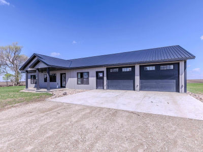 4428 180th St George, IA 51237