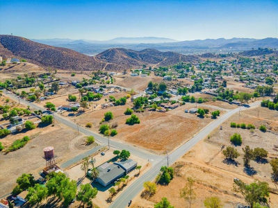28470 Goetz Rd Quail Valley, CA 92587