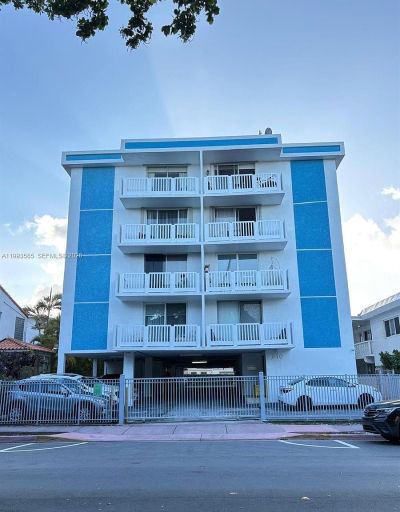 910 Michigan Ave APT 505 Miami Beach, FL 33139