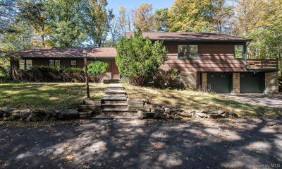 19 Ridgeview Rd Poughkeepsie, NY 12603