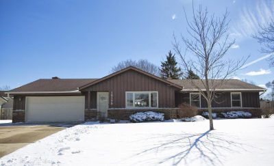 15175 W Kingsway Dr New Berlin, WI 53151