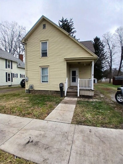 7 Chestnut St Bath, NY 14810