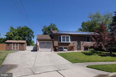 224 Orono Pl Somerdale, NJ 08083