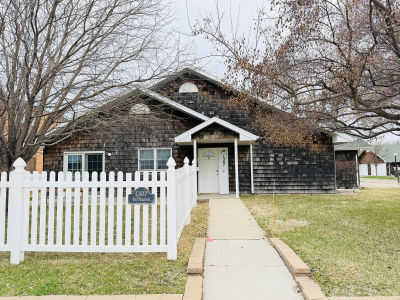 1307 N Dakota St Aberdeen, SD 57401