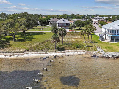 3375 Edgewater Dr Gulf Breeze, FL 32563