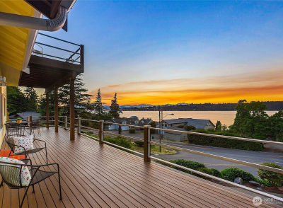 3643 Beach Dr E Pt Orchard, WA 98366