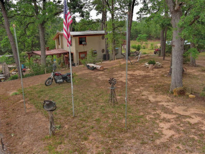 125 Turkey Trot Ln Smithville, TX 78957