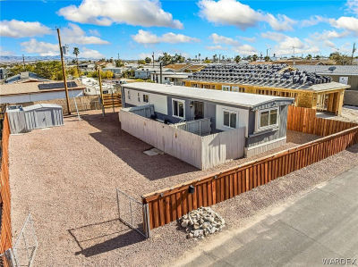 1876 Oliver Dr Bullhead City, AZ 86442