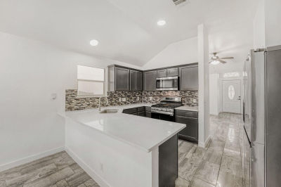 16828 Jaron Dr Manor, TX 78653