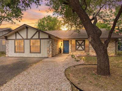 704 Buckingham Pl Austin, TX 78745