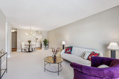 303 E Henry Clay St UNIT 306 Milwaukee, WI 53217