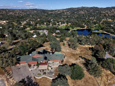 42366 Holiday Way Coarsegold, CA 93614