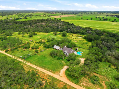 1208 Odaniel School Rd Seguin, TX 78155