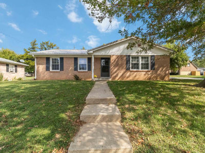 826 Kingsway Dr Versailles, KY 40383