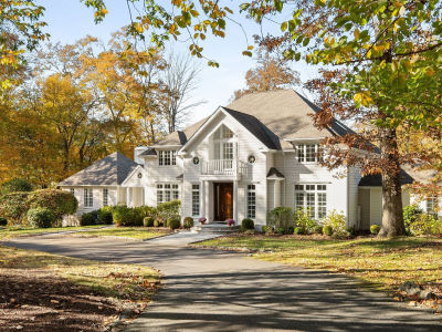 3 Mayflower Ln Weston, CT 06883