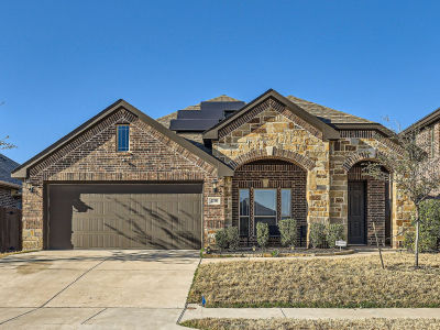 4200 Snowberry Ln Crowley, TX 76036